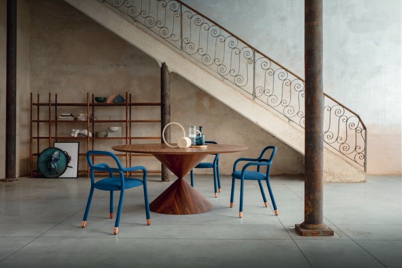 Casa Vogue Luxury Living table